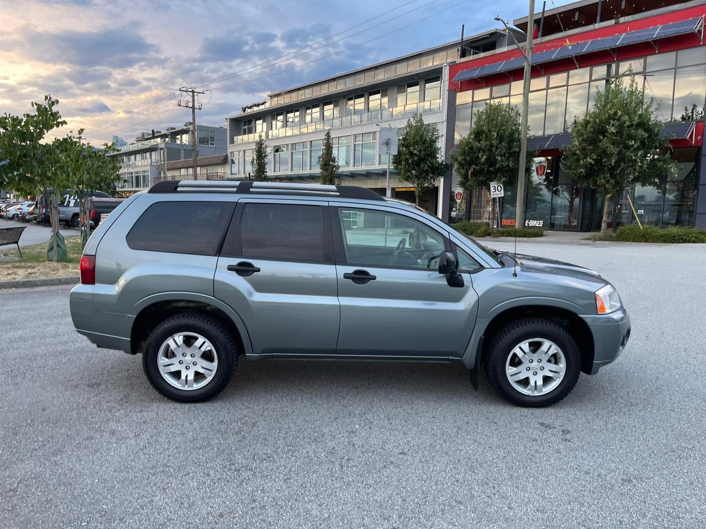 2008 Mitsubishi Endeavor LS AWD