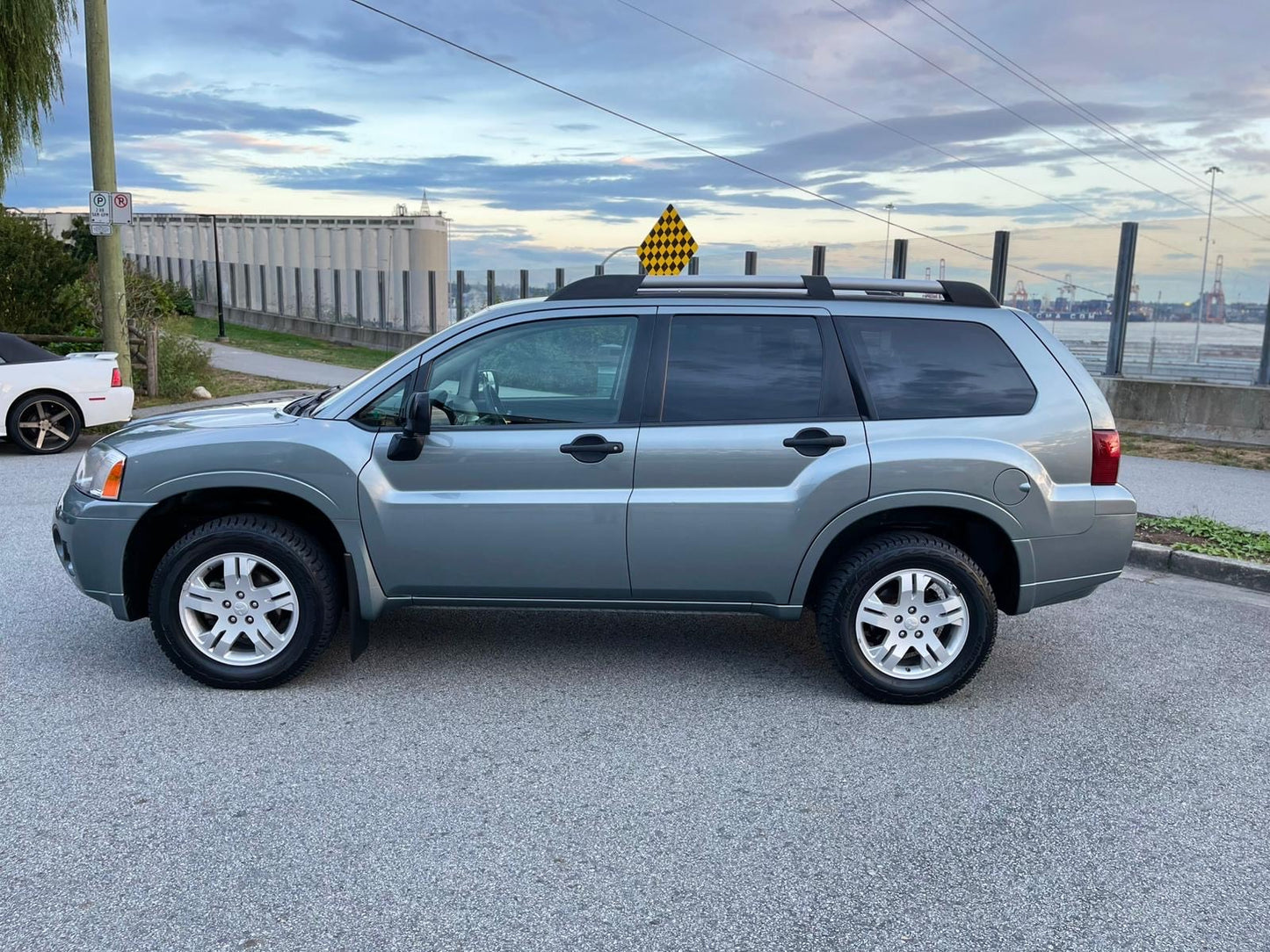 2008 Mitsubishi Endeavor LS AWD