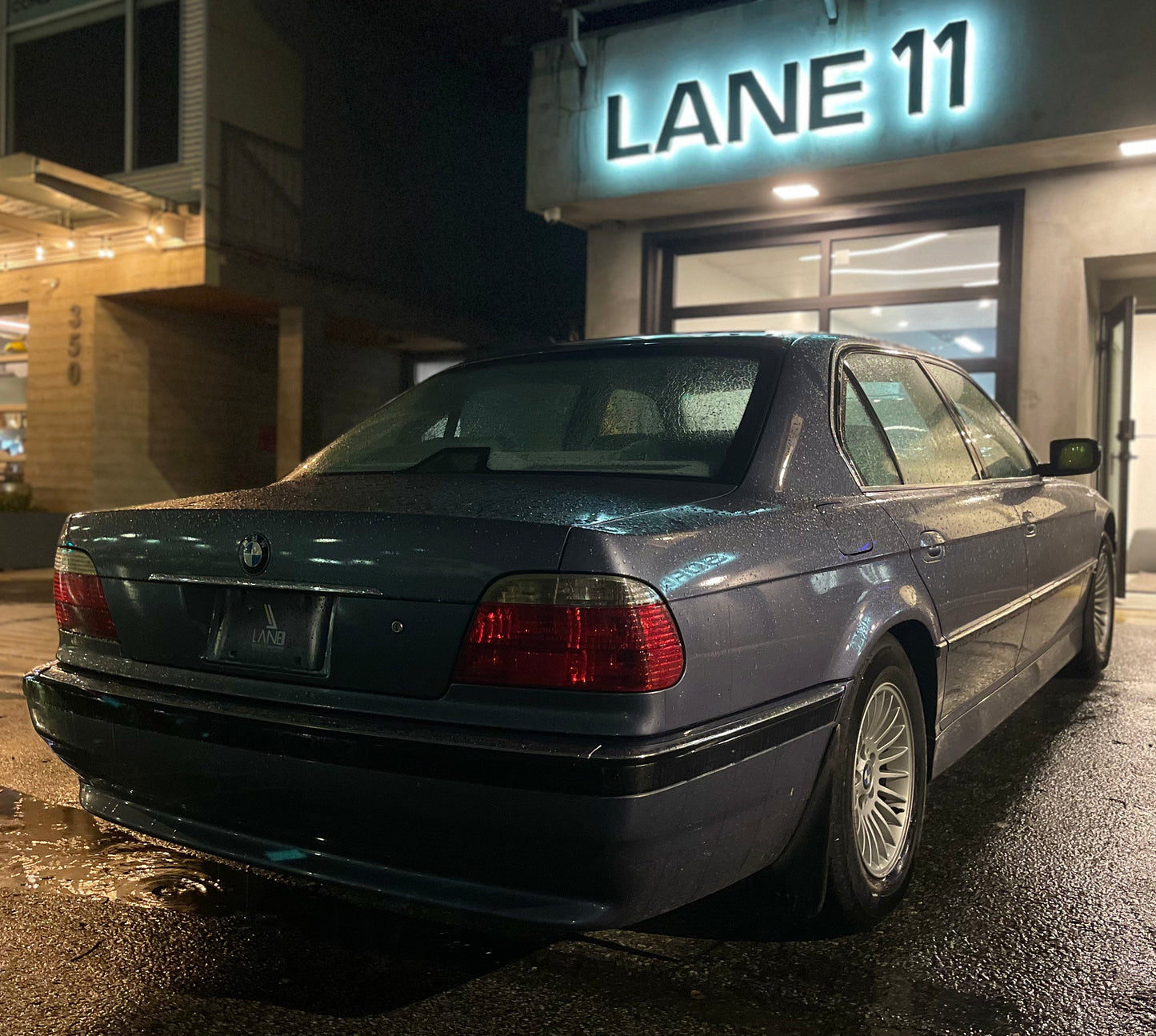 2001 BMW 740iL