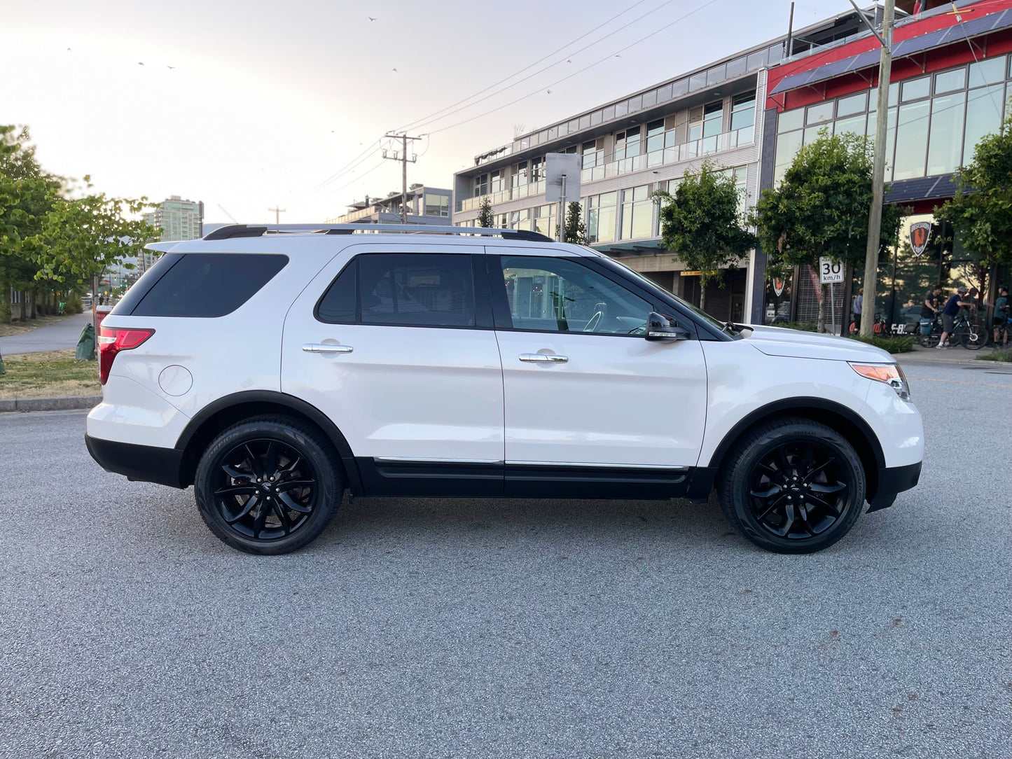 2014 Ford Explorer XLT Premium