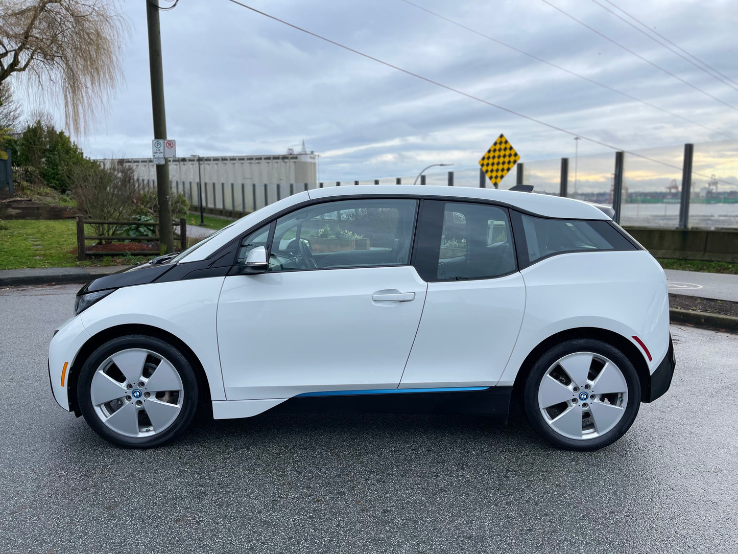 2014 BMW i3 w/Extended Range