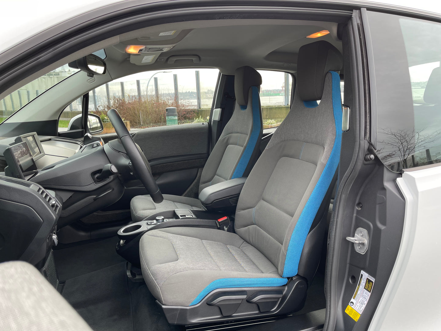 2014 BMW i3 w/Extended Range