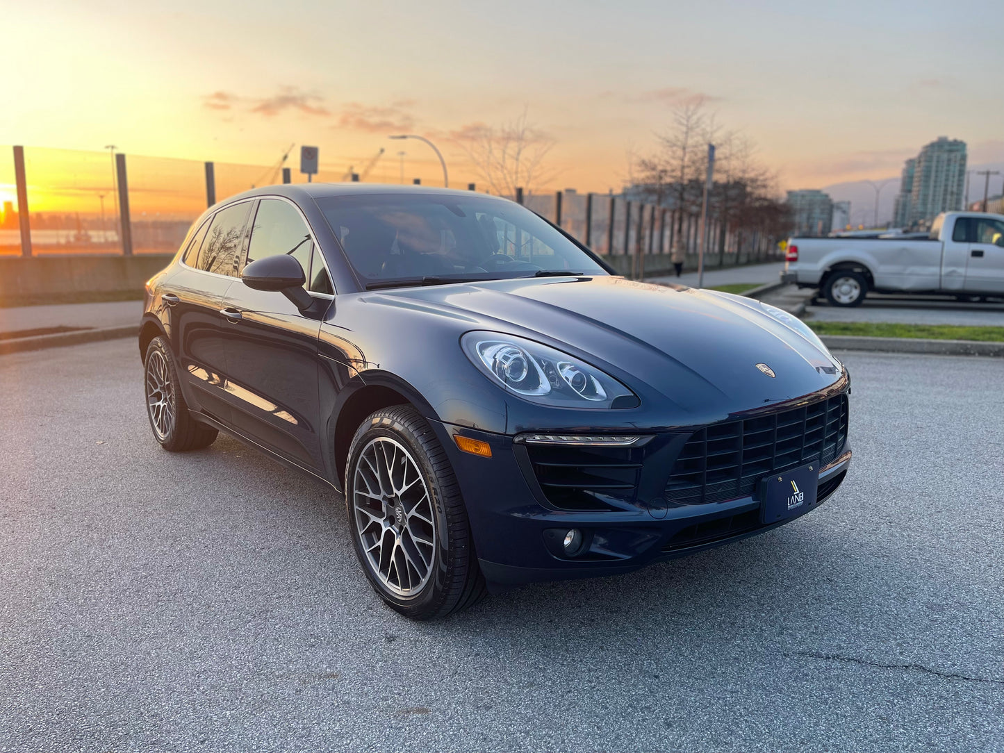 2015 PORSCHE MACAN S Launch Edition