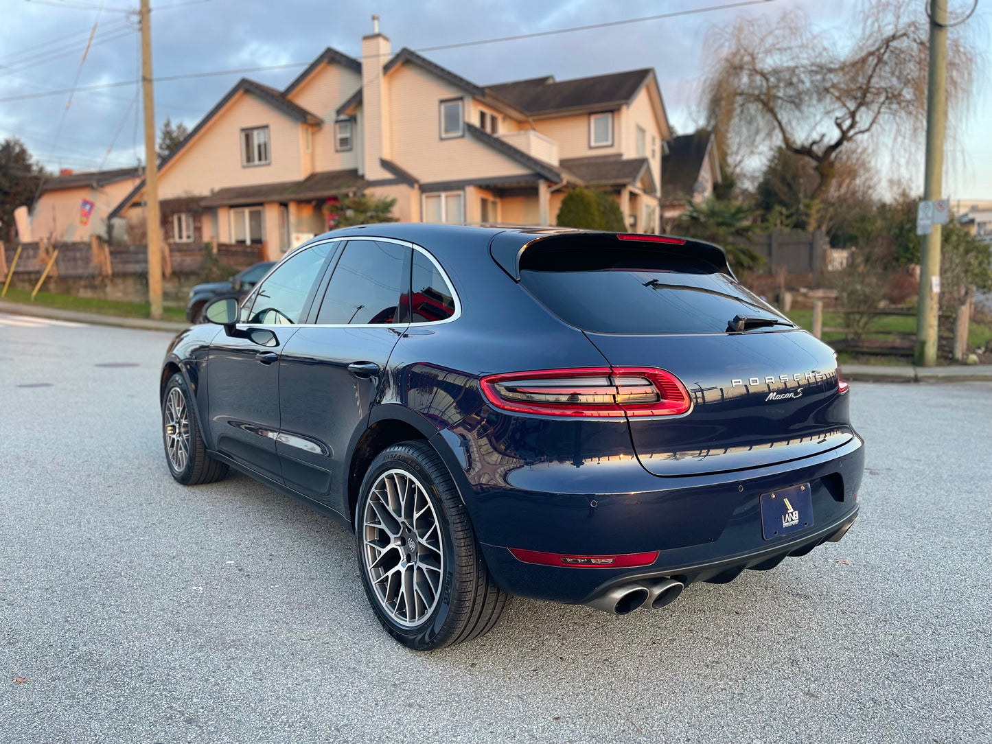 2015 PORSCHE MACAN S Launch Edition