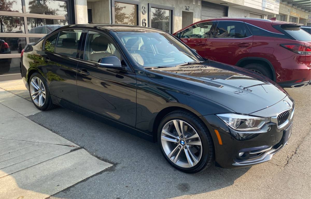 2017 BMW 3 Series 330i xDrive