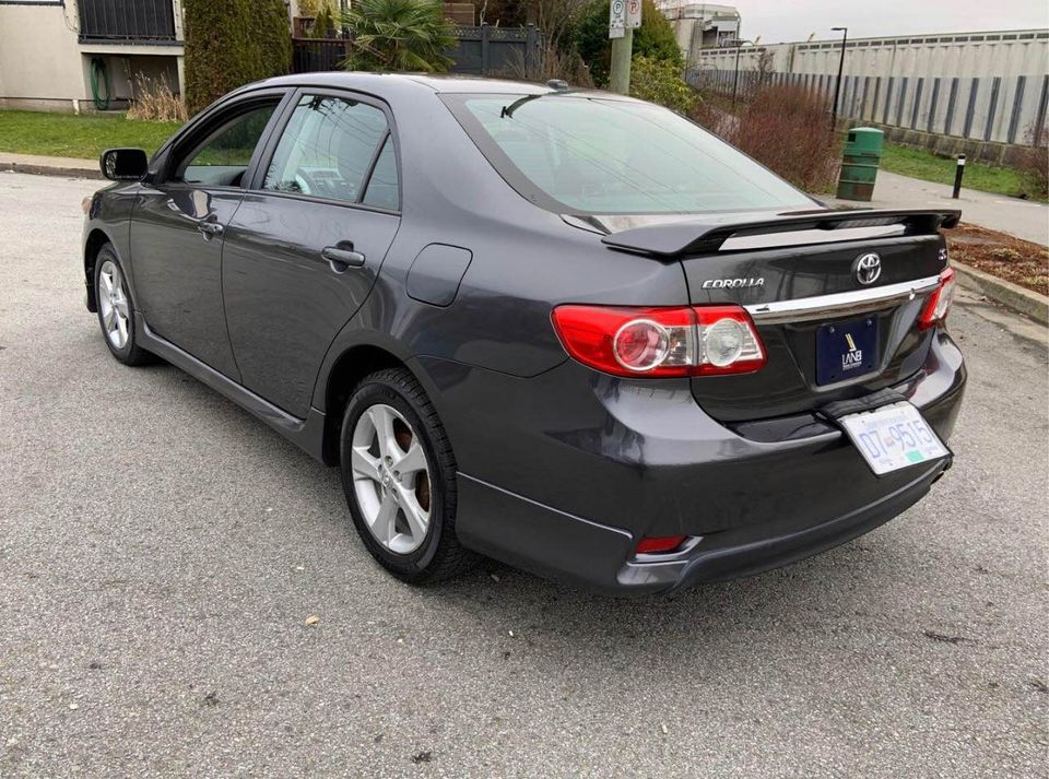 2012 TOYOTA COROLLA 4 DR AUTO S