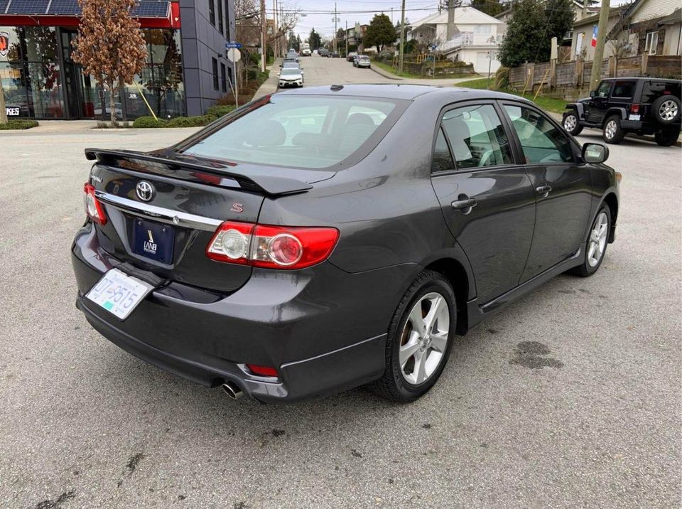 2012 TOYOTA COROLLA 4 DR AUTO S