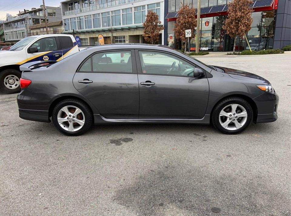 2012 TOYOTA COROLLA 4 DR AUTO S