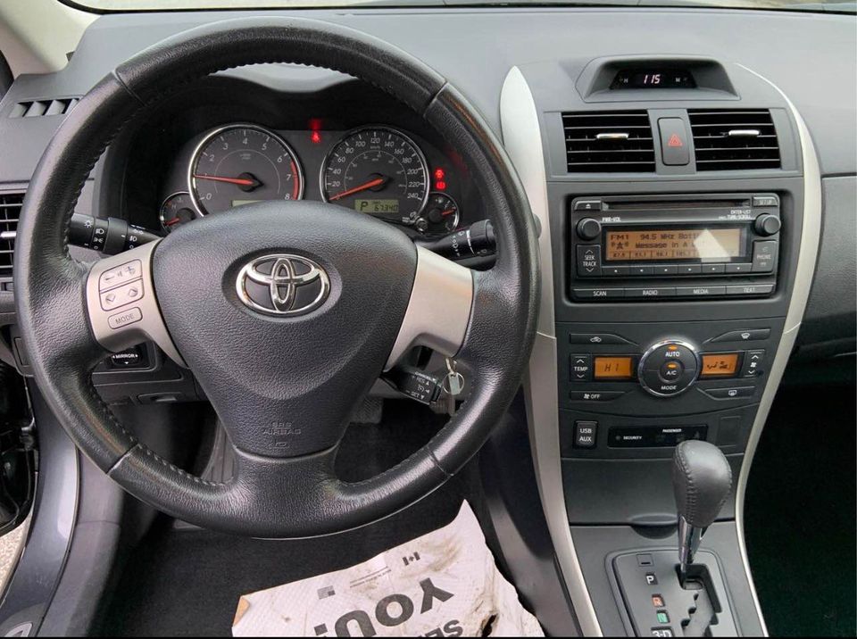 2012 TOYOTA COROLLA 4 DR AUTO S