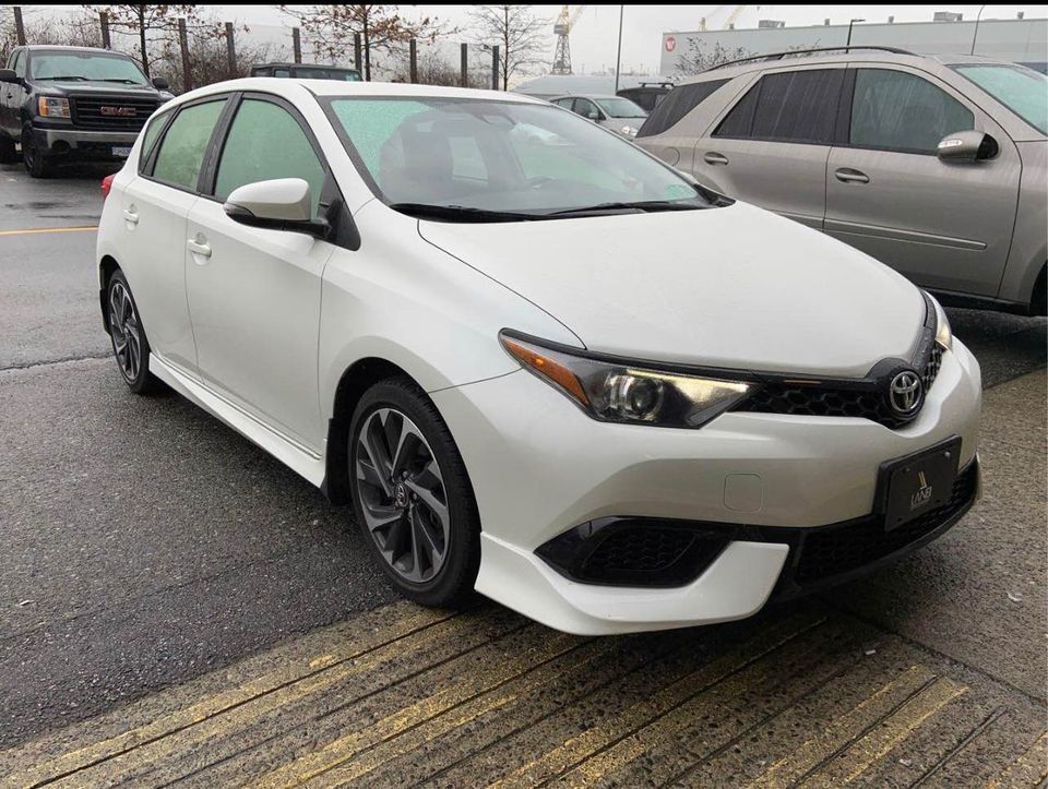 2017 TOYOTA COROLLA iM