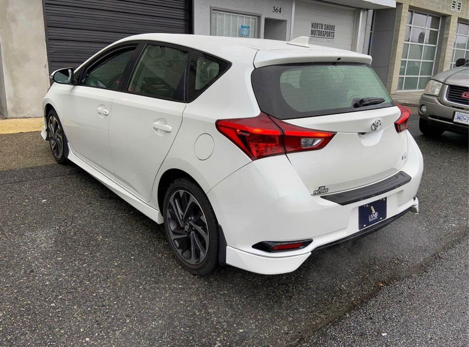 2017 TOYOTA COROLLA iM