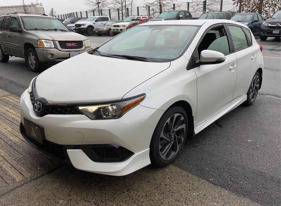 2017 TOYOTA COROLLA iM