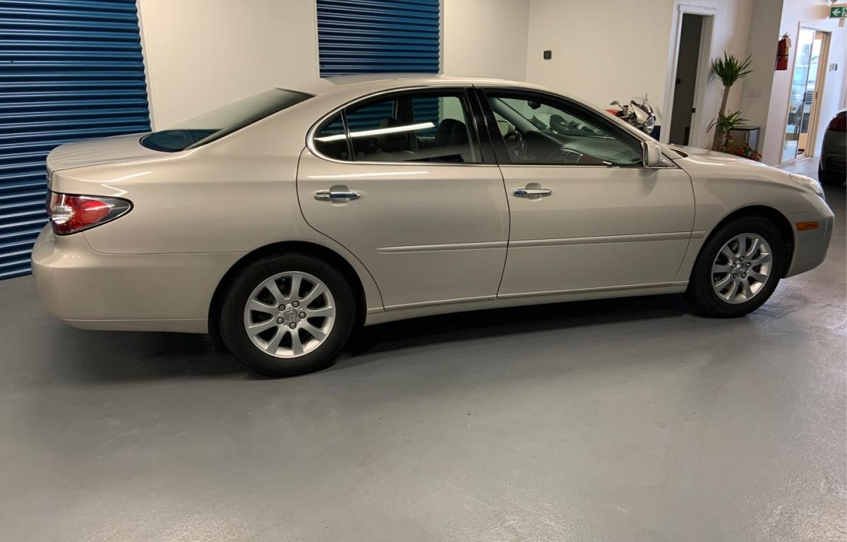 2002 LEXUS ES 300