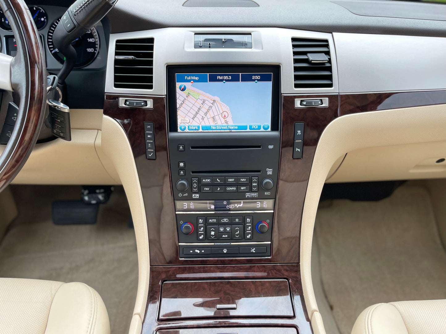 2007 CADILLAC ESCALADE LUXURY