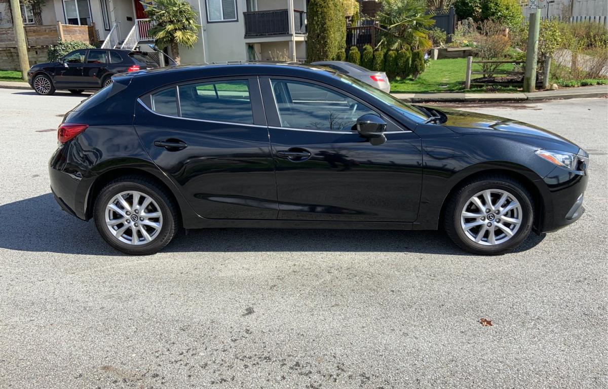 2016 MAZDA 3