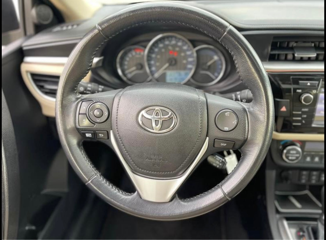 2016 TOYOTA Corolla CVT LE